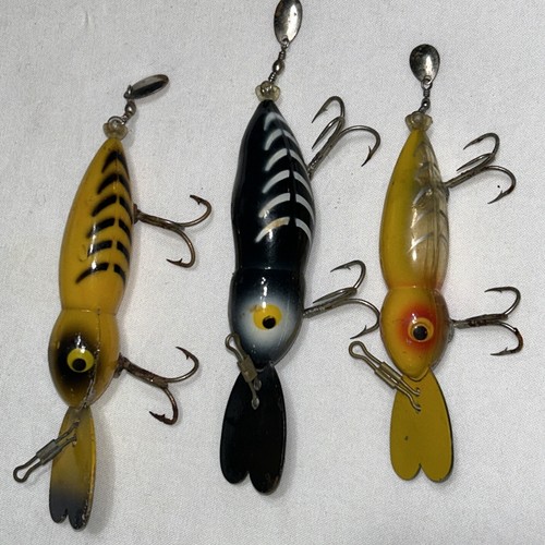 3 Vintage Whopper Stopper Hellbender Fishing Lures 1-Black 2-Yellow 4-4.5” READ! - Picture 5 of 21