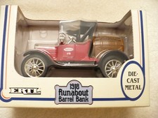 JE - ERTL 1918 RUNABOUT BARREL BANK  TRUE VALUE 8 MIB  14335