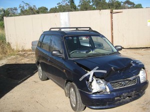 Daihatsu pyzar 2000