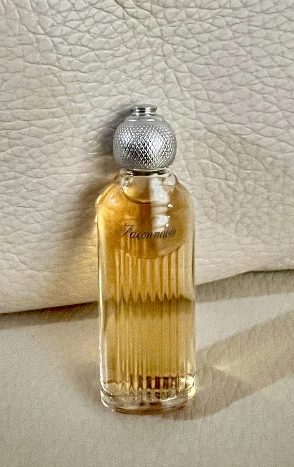 Faconnable POUR ELLE .16 oz Eau De Toilette Spray Foto 2 de 4