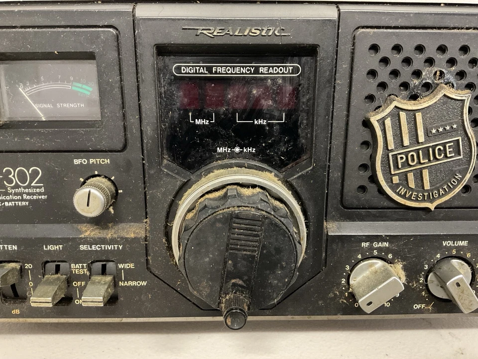 Realistic DX-302 Shortwave Radio Receiver Vintage Ham Communications - Image 4 of 4