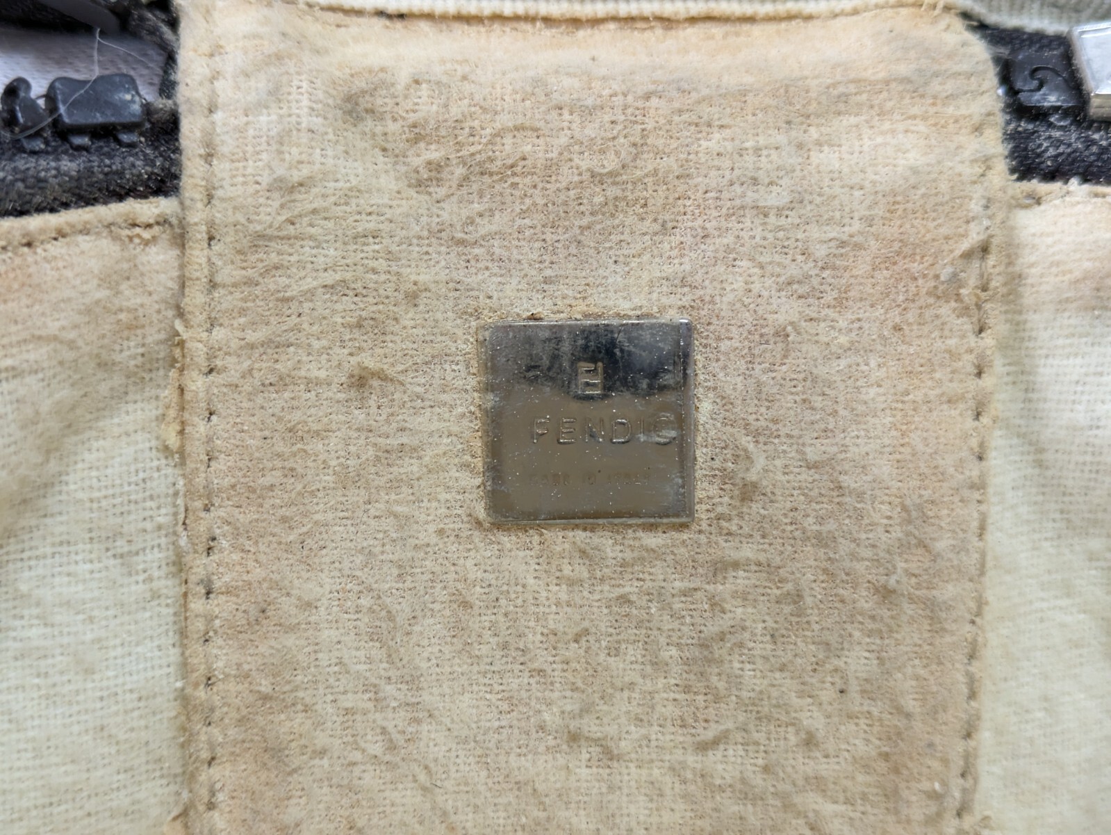 Picture 19 of 24