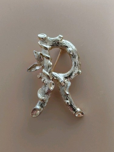 Sarah Coventry Signed Initial Pin Brooch Bamboo Branch Letter R. #0110