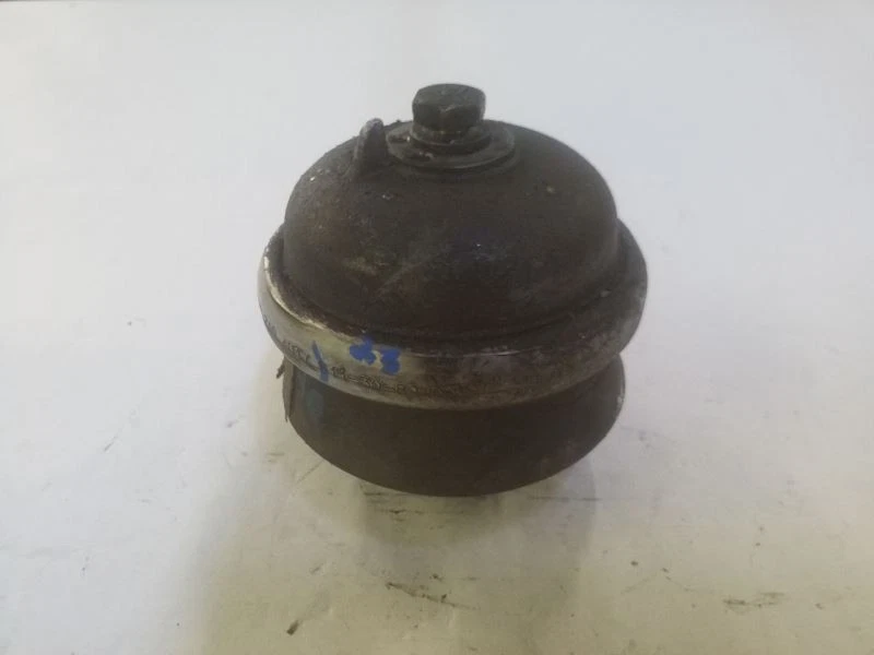 2.3L Left Motor Mount | Fits 1987-1991 Mercedes Benz 190E - Image 4 of 4