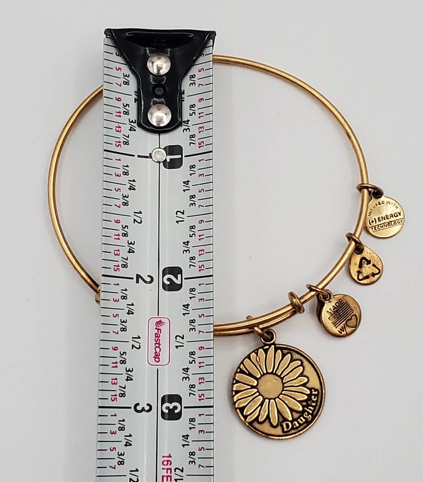 Brazalete Ajustable Alex and Ani Hija Tono Dorado Dijes Margarita 2012 Foto 4 de 4