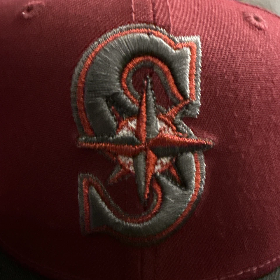 Parche de sombrero ajustado Seattle Mariners New Era 7 1/2 granate/negro 30 aniversario Foto 3 de 4