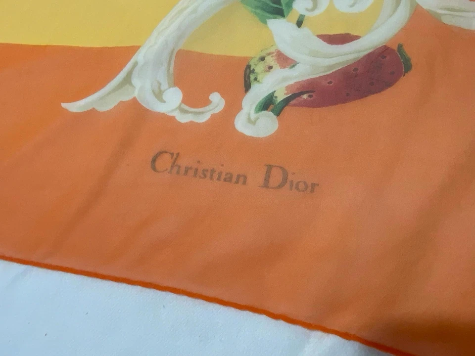 CHRISTIAN DIOR bufanda/chal de seda naranja velado patrón África 54/54 pulgadas E.C Foto 4 de 4