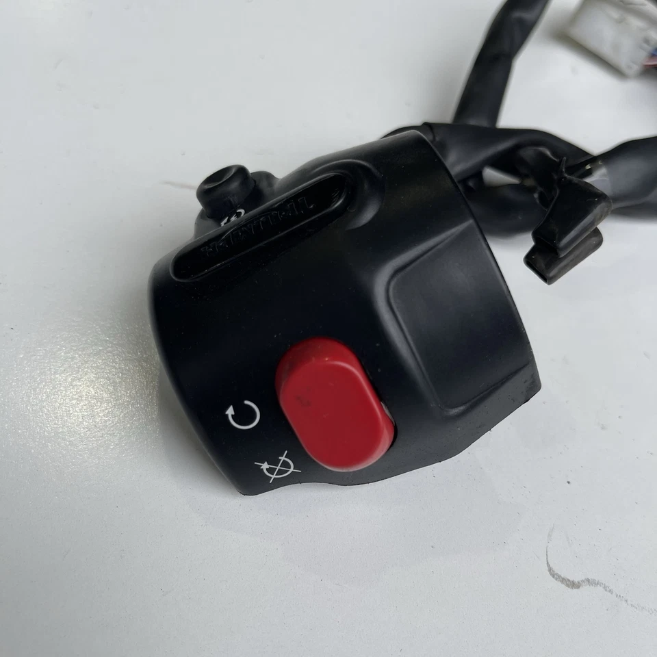 Triumph thruxton 900 2015 interruptor mano derecha bloque controles matar Foto 2 de 4