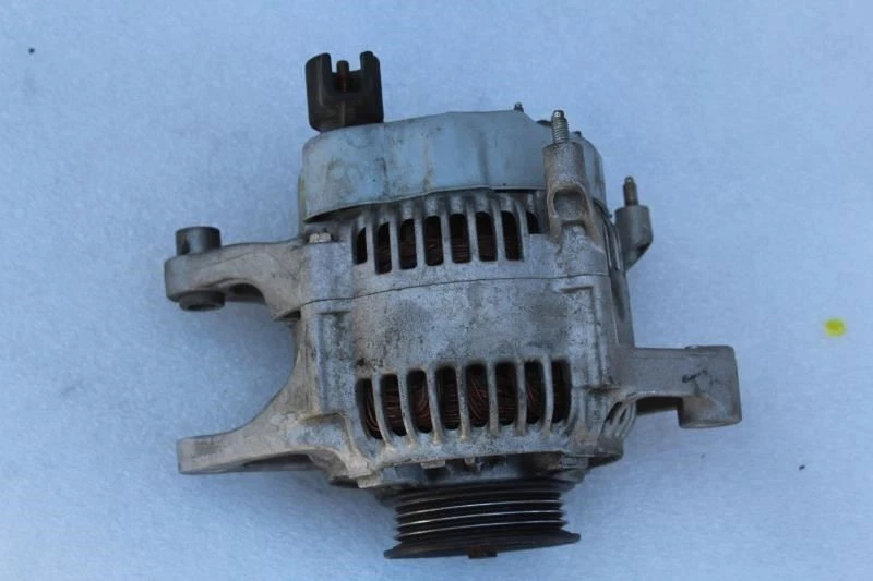 1994 PLYMOUTH ACCLAIM ALTERNATOR 2.5L - Image 2 of 4