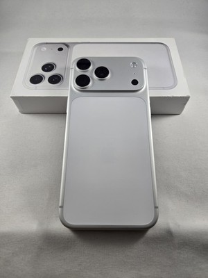 iPhone 17 Pro Max 256GB Cosmic silver Unlocked