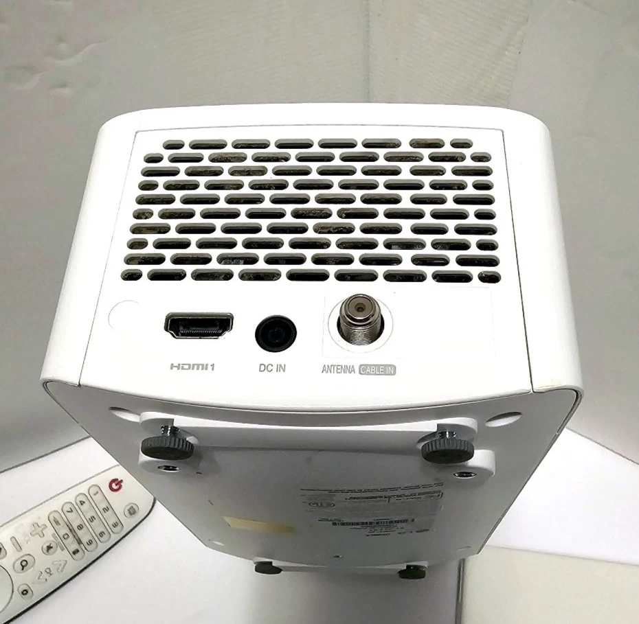 LG HF65LA Ultra Short Throw LED Projector Home Theater Smart TV For Parts - Image 4 of 4