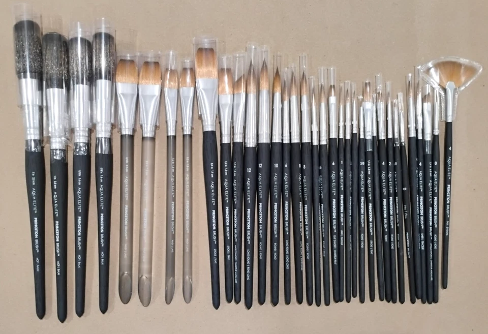 PRINCETON ARTIST BRUSH CO. LOT OF 35 - Princeton Aqua Elite Synthetic Watercolor Paint Brushes - NEW!