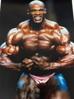 RONNIE COLEMAN bodybuilding muscle beefcake photo (rp)