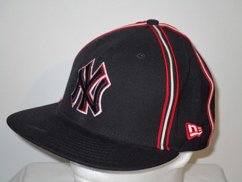 New Era 59Fifty New York NY Yankees Game Fitted Hat (Dark Navy) MLB Cap 7 1/2 - Picture 2 of 10