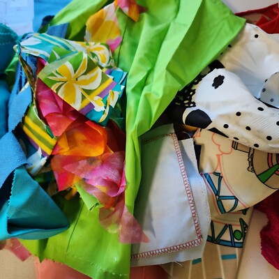 Vintage Sewing Fabric Quilters Stash Mixed Pieces DIY Craft Patchwork Scraps Lot