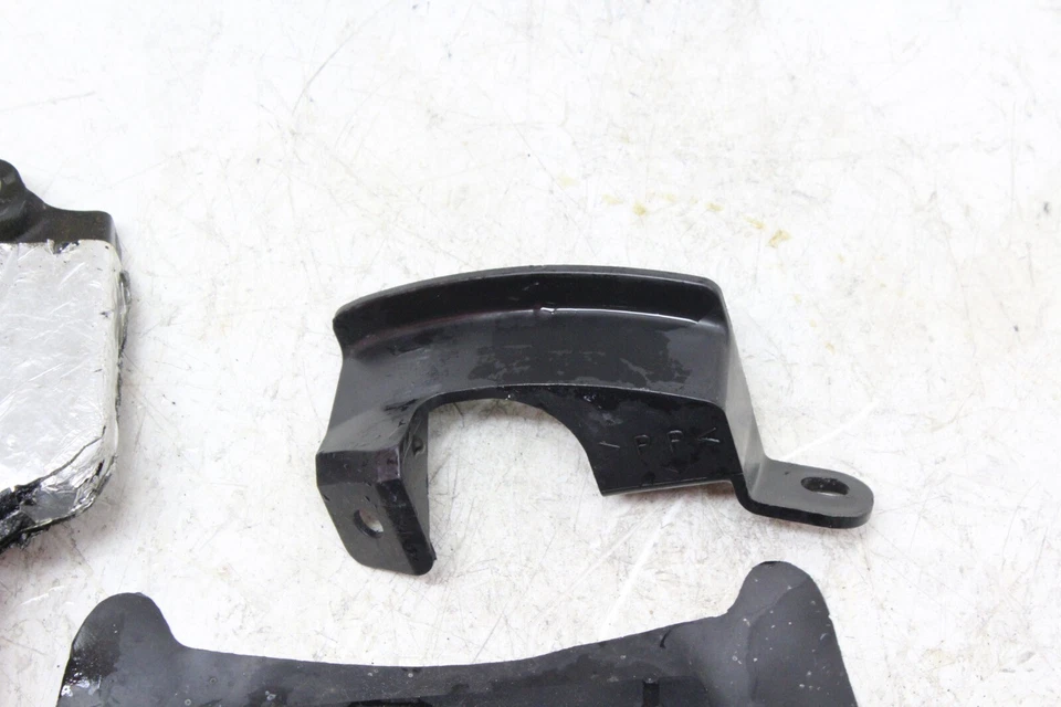 Yamaha FZ6 2006 OEM juego trasero izquierdo derecho soporte clavija conductor soportes Foto 4 de 4