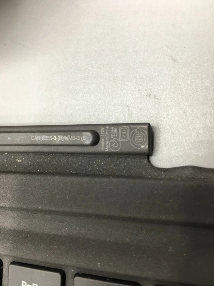 Microsoft 1725 Type Cover Black for Surface Pro 3 4 Backlit Keyboard Free S/H - Image 2 of 4