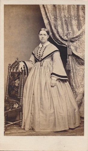 CDV Antique Photo Carte de Visite Woman Striped Dress Tresize Zanesville OH