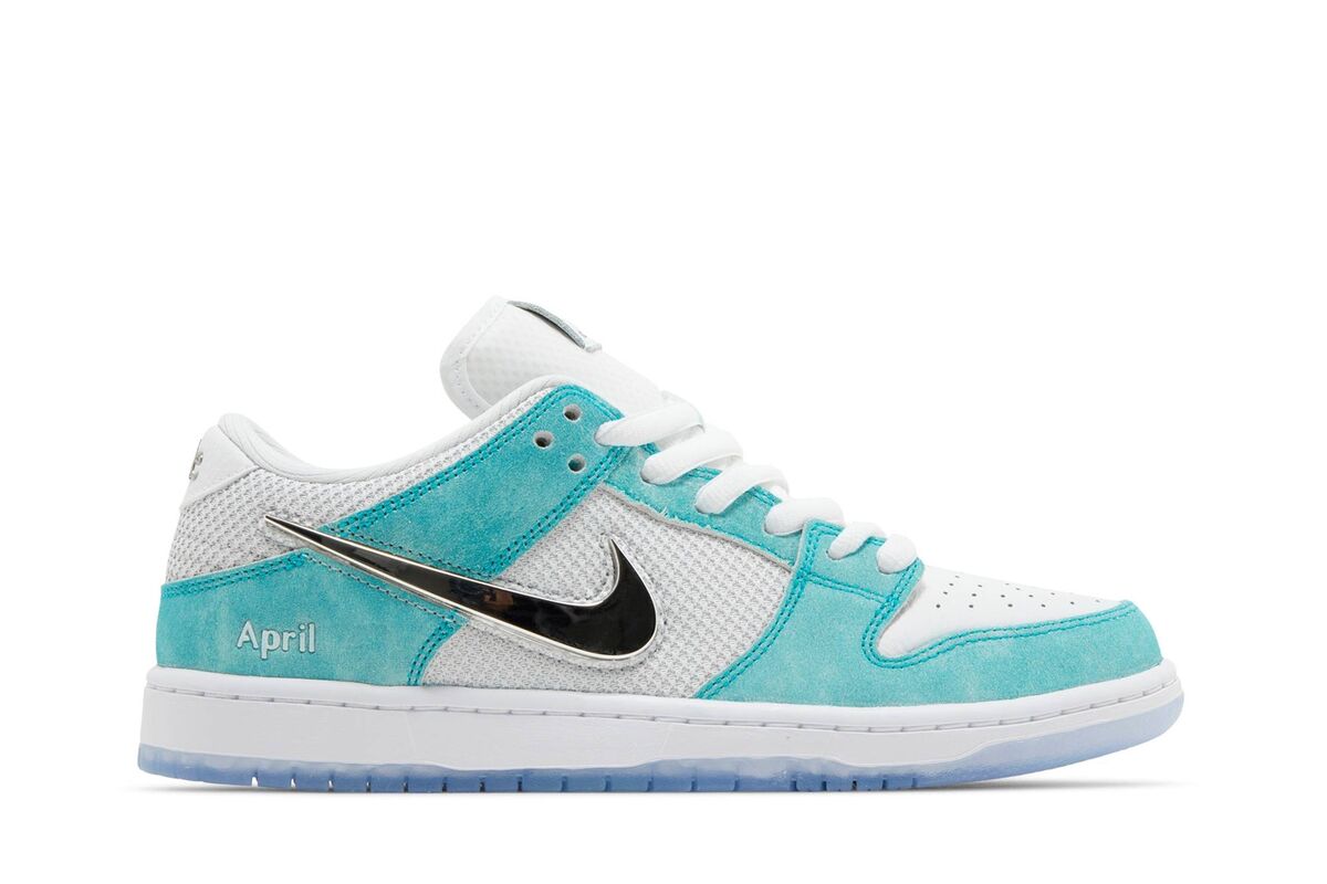 Nike April Skateboards x Dunk Low SB 'Turbo Green' FD2562 Nike April Skateboards x Dunk Low SB 'Turbo Green' FD2562