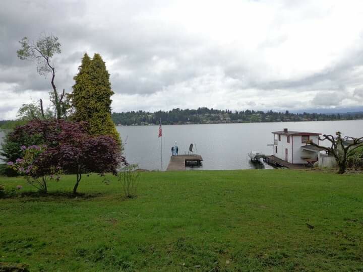 NASA Apollo mission Boeing Saturn V rocket space shuttle bolt FLOWN IN SPACE