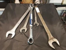 5 PC WRENCHES ( ALLOY 1-1/4 , 11/8 , POWER BUILT 24 , ALLOY NDF-88,  (YTP011177)