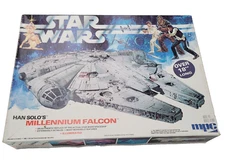 Vintage 1979 Star Wars Han Solo's Millennium Falcon Model Kit  MPC 1-1925