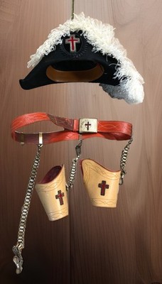 Knights Templar Masonic Hat &  In Hoc Signo Vinces  Belt Wrist Guards MC Lilley