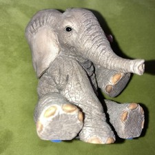 Tusker Elephants Collection  Tuskers Elephant 91194 Figure Love Is A Kiss