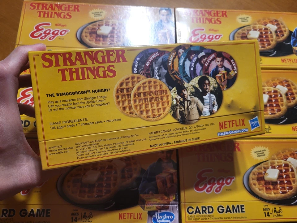 Netflix Stranger Things 2017 Kellogg's Eggo Waffles juego de cartas Eleven Hasbro Foto 2 de 4