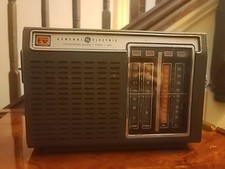 Vtg GE General Electric TV Sound AM/FM Television Audio Radio Model Portable