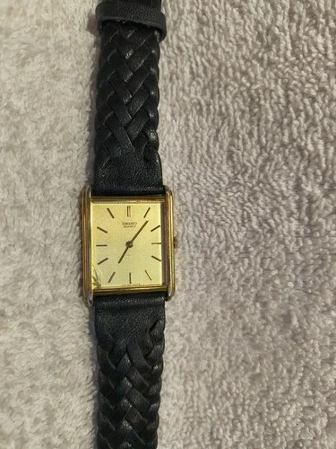 Seiko Tank Quartz Watch Men 2620-5589 Gold Dial Black Leather New Bat Works !!!