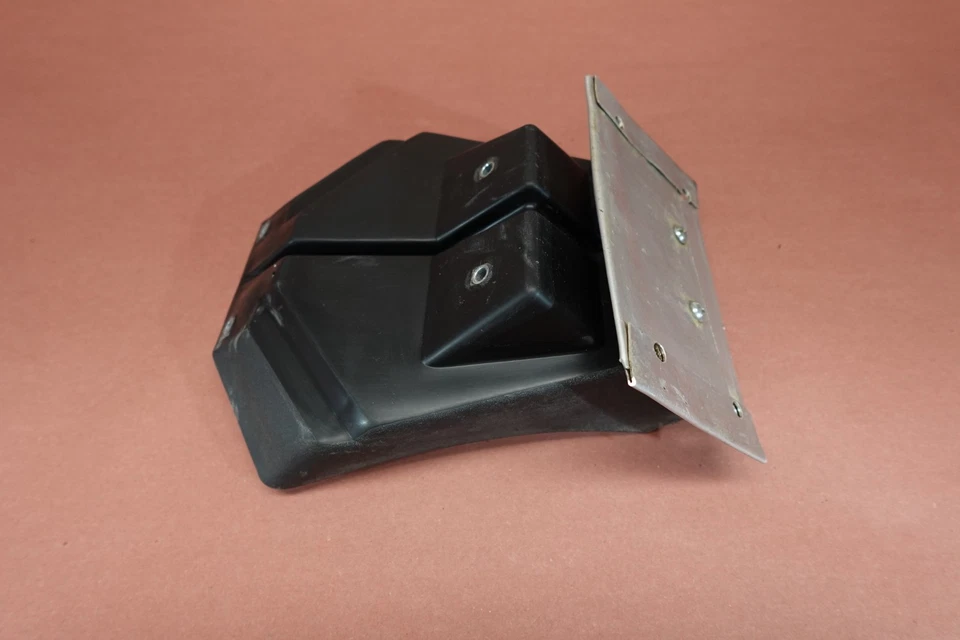 Kawasaki KLR650 KL 650 KL650E 2008-2018 guardabarros trasero cubierta placa soporte de montaje Foto 3 de 4