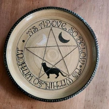 NEW Kemper Pottery Spiritual Universe 9" Plate "As Above So Below" Cat & Moon