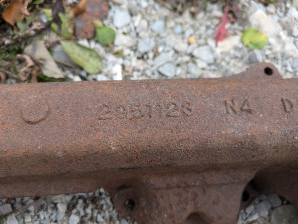 MOPAR Barracuda 318 340 EXHAUST MANIFOLD Dart Duster 360 Dodge Plymouth 2951123 - Image 3 of 3