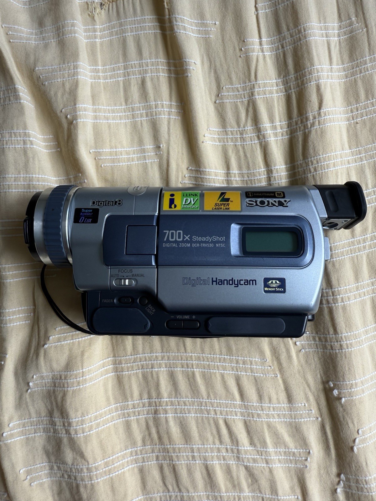 Sony DCR-TRV530 Hi8 Handycam Camcorder with 700x Digital Zoom and VCR Playback-image