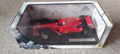 Hotwheels 1/18 Ferrari F2007 Felipe Massa 2007