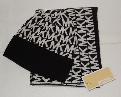 MICHAEL KORS SCARF & HAT SET BLACK/WHITE MK LOGO NWT  display picture 3