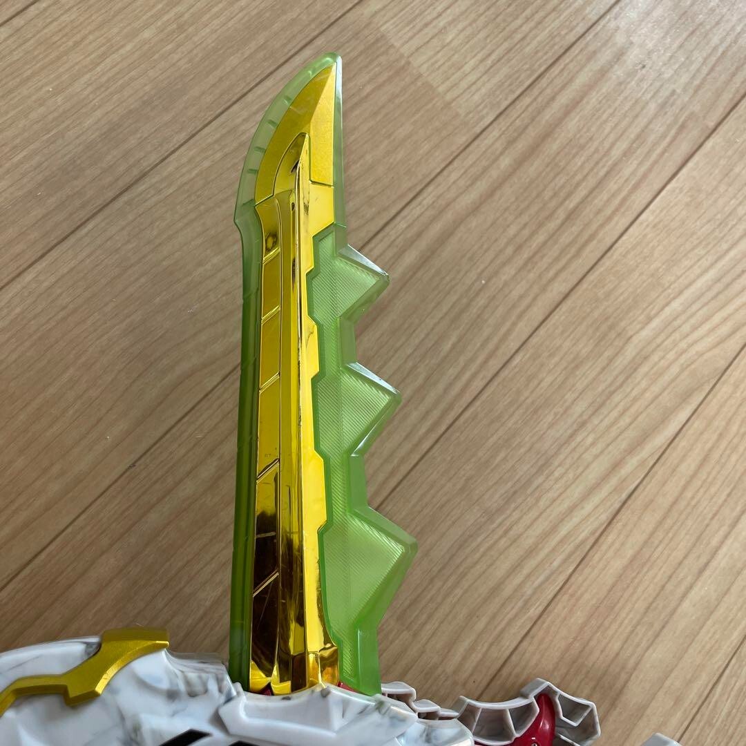 リーシャン キュースティック..