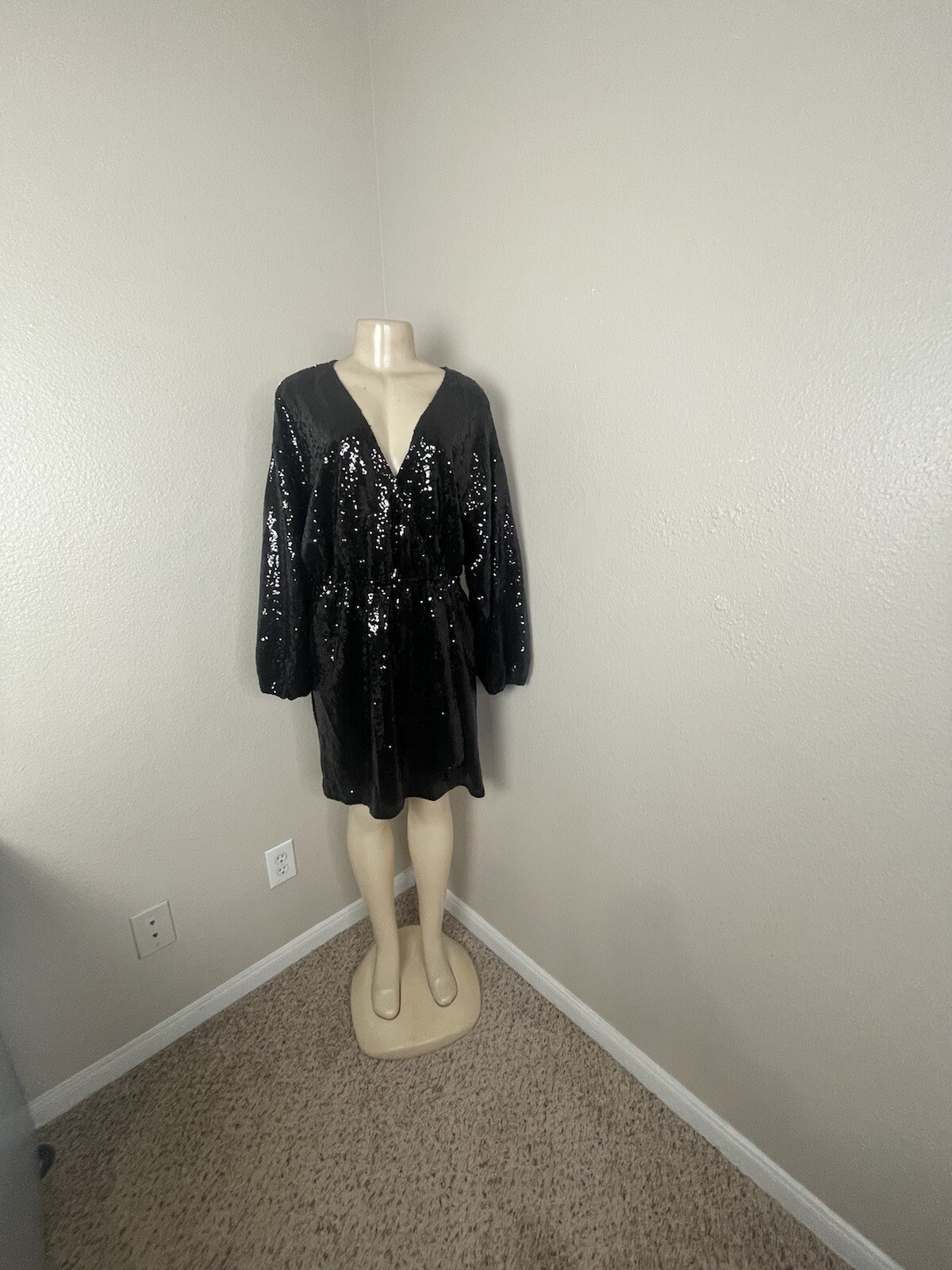 Picture 1 of 12