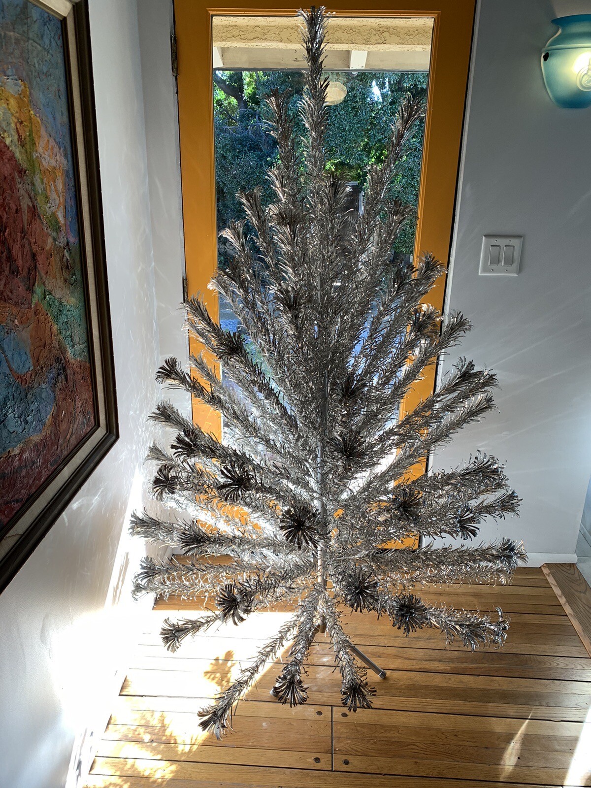 MCM Evergleam 95 Branch 6 Ft Aluminum "Pom Pom" Christmas Tree & Color