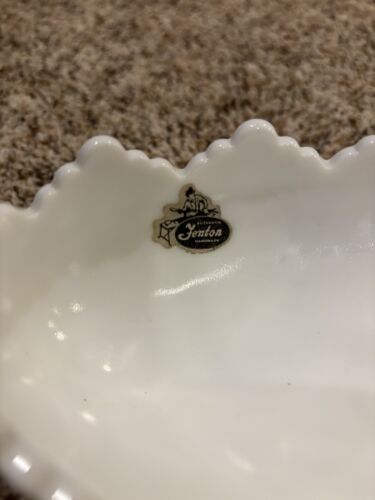 Fenton Oval White Hobnail Four Footed Scalloped Edge Candy Dish Original Sticker - Picture 3 of 7