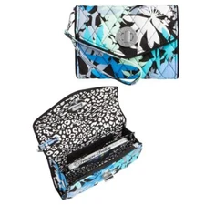 Vera Bradley NWT Camofloral Your Turn Smartphone Wristlet Wallet MSRP $44 HTF