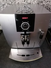 JURA  Impressa J5 Platin  Kaffeevollautomat Revidiert