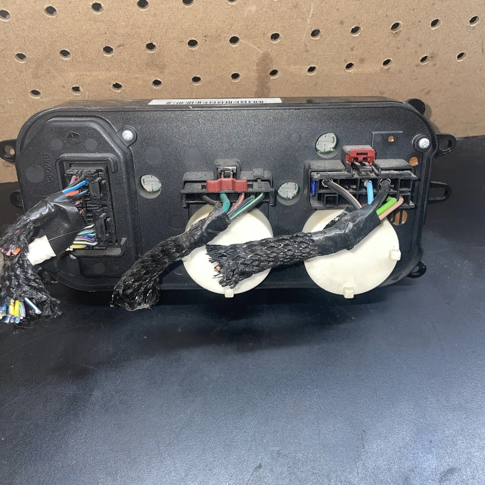 Dodge Durango 2001-2003 control de calefacción de aire acondicionado control de temperatura Foto 4 de 4