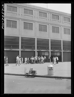 Photo:Detroit Michigan 1942 Briggs Stadium Tigers vs Indians Baseball Game