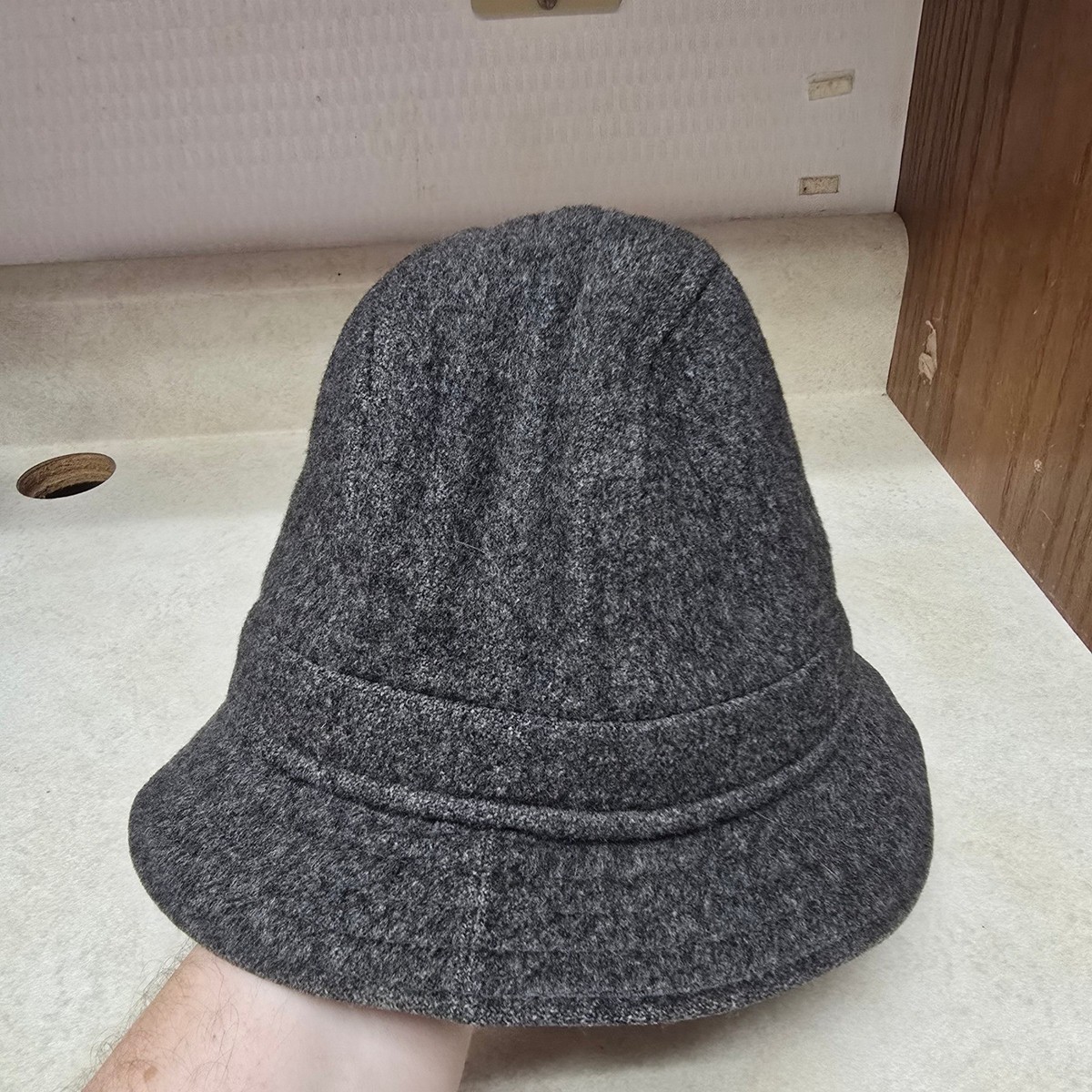 Vintage Burberrys Loden Wool Bucket Hat Green Made in Italy Size L Walking Hat Burberry Men main image 4