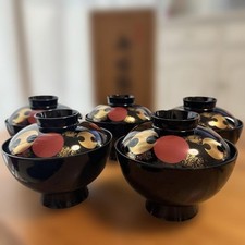 Kanazu Lacquer Lidded Nimono Bowls Set of 5 Gold Red Circle