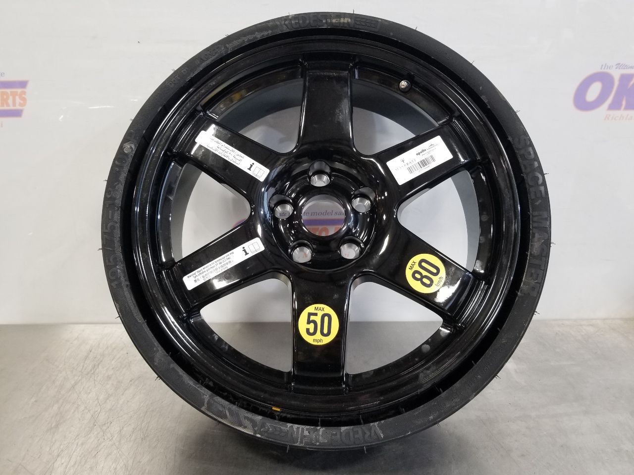 22 2022 MASERATI LEVANTE 18" SPARE WHEEL RIM AND TIRE WITH JACK KIT 