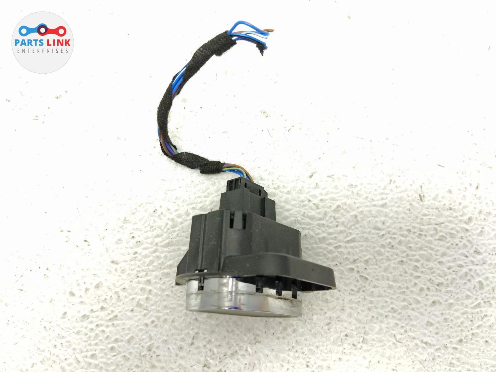 2016-20 BENTLEY BENTAYGA TRACTION CONTROL SWITCH BUTTON HARNESS PLUG ASSEMBLY 3K