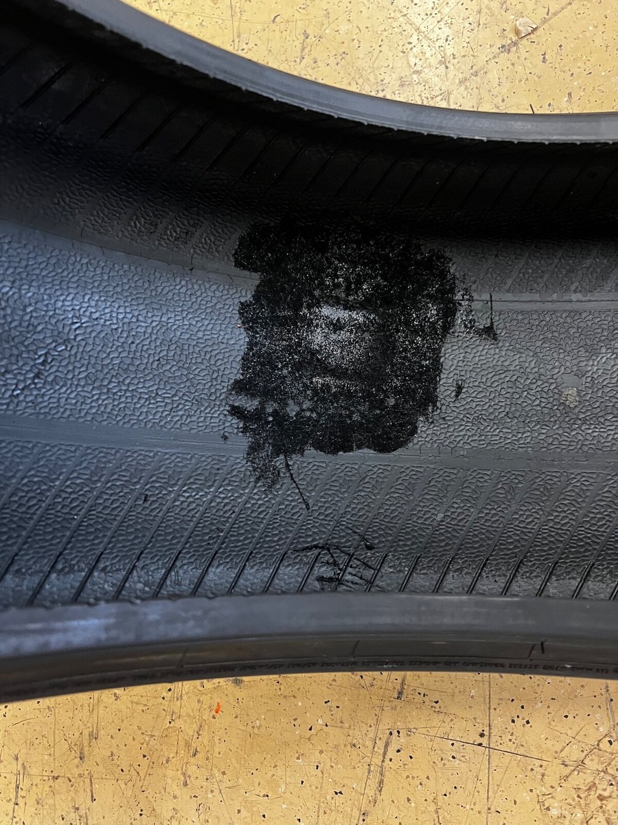 1 - 255/35R19 XL (96Y) Pirelli P Zero Run Flat | BMW OEM